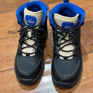 Nike Blue Black and Tan Interior Sneakers